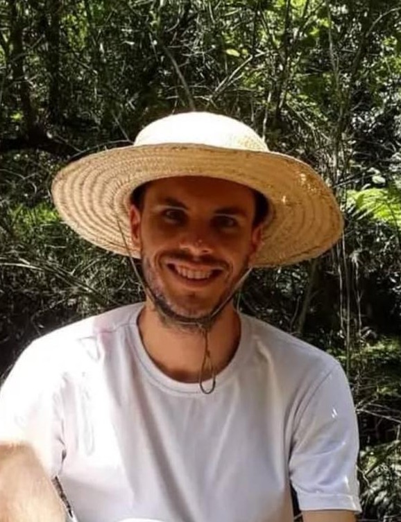Rafael Riani
Costa Perinotto